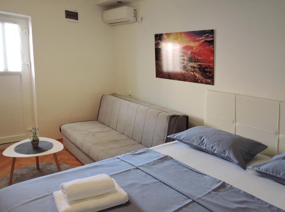 Apartments Tila Требинье Экстерьер фото