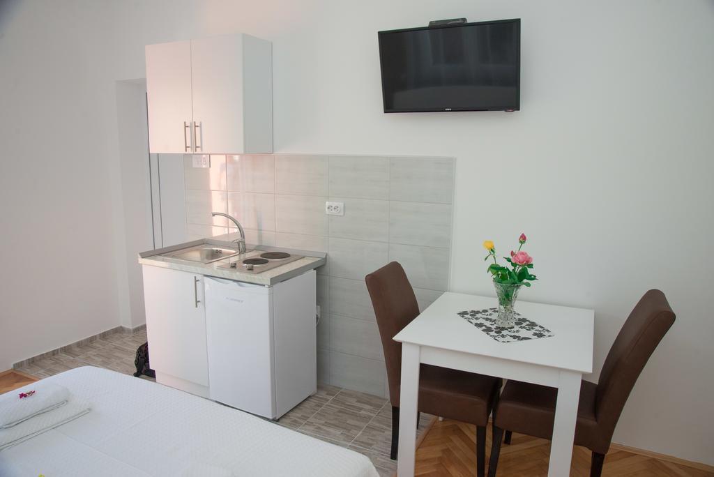 Apartments Tila Требинье Экстерьер фото