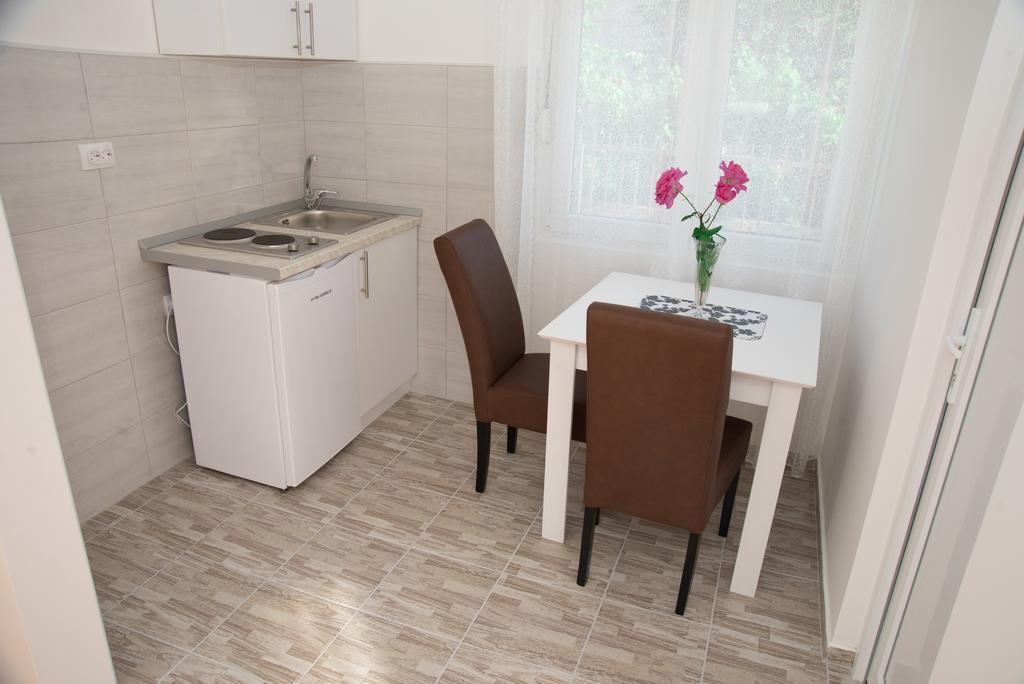 Apartments Tila Требинье Экстерьер фото